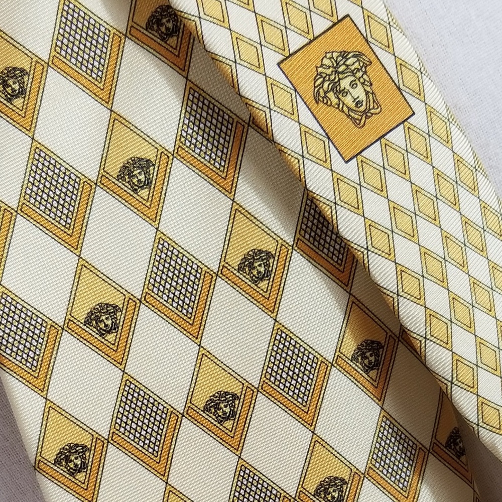 VERSACE tie silk medusa heads yellow - Picture 3 of 8